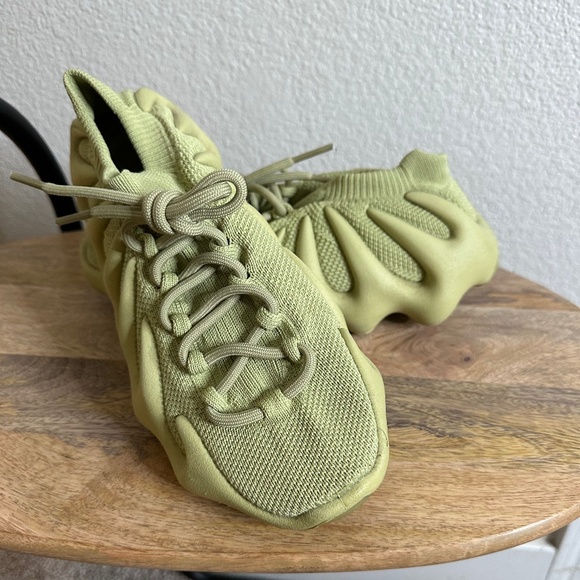 Yeezy 450 in Resin US 7